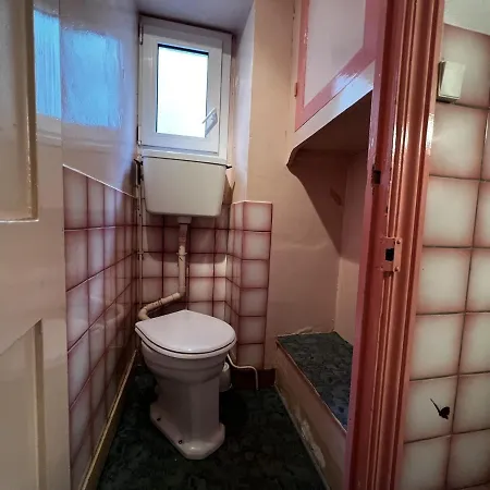 Studio La Bourboule, 1 Piece, 3 Personnes - Fr-1-667-40 Apartamento *